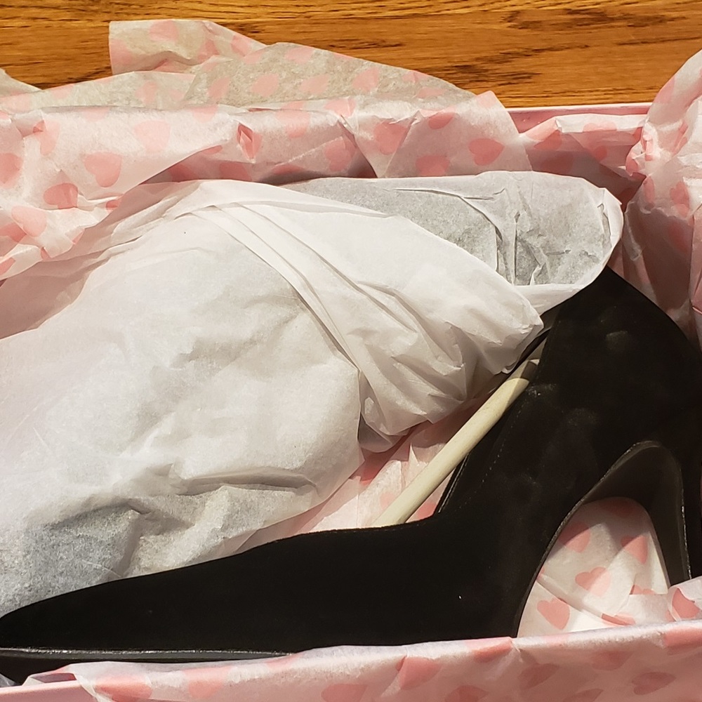 Black Velvet heeled dress shoes